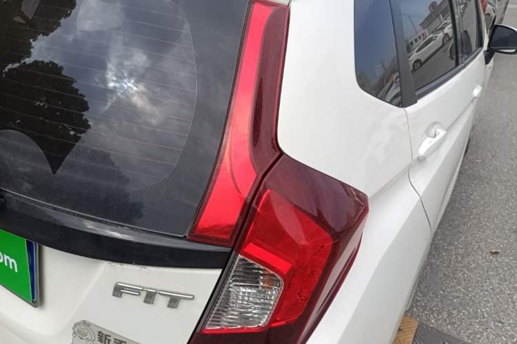 Used Honda Fit 2016 1.5L LXS CVT Comfort Sunroof Version Right Rear Taillight
