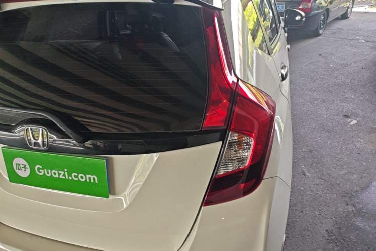 Used Honda Fit 2016 1.5L LX CVT Comfort Model Right Rear Taillight