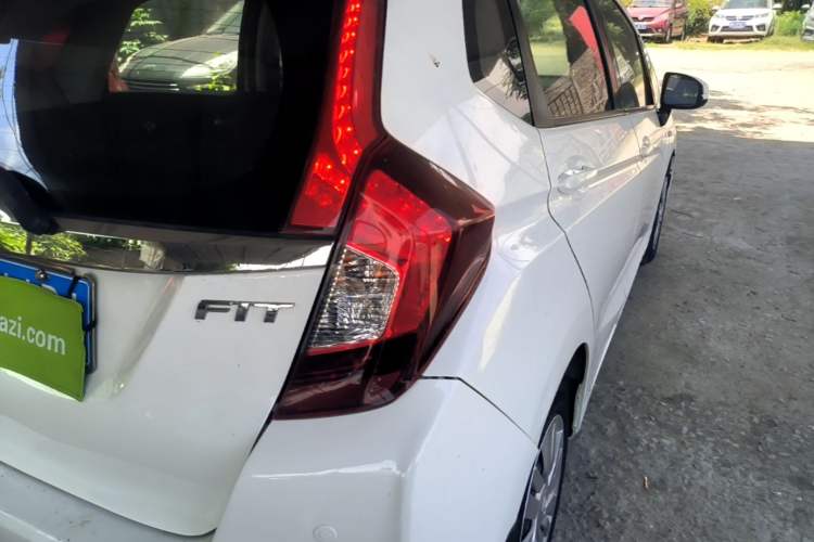 Used Honda Fit 2016 1.5L LXS CVT Comfort Sunroof Version Right Rear Taillight