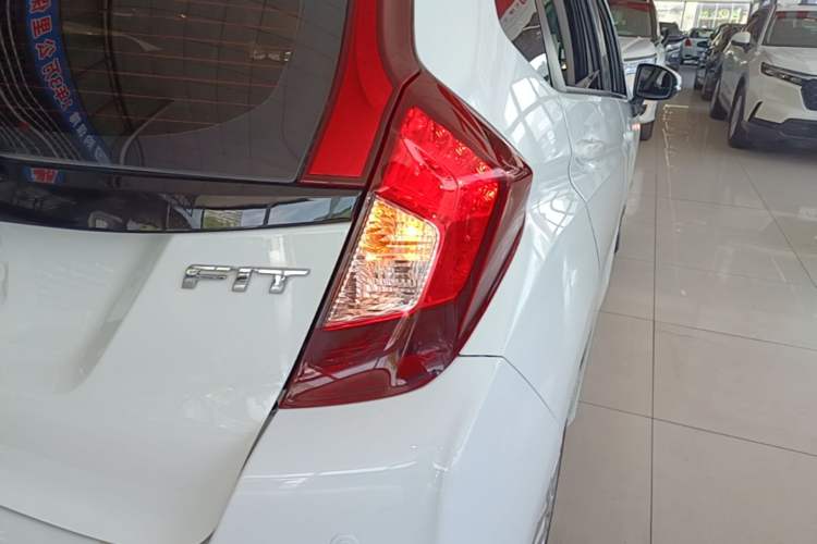 Used Honda Fit 2016 1.5L LXS CVT Comfort Sunroof Version Right Rear Taillight