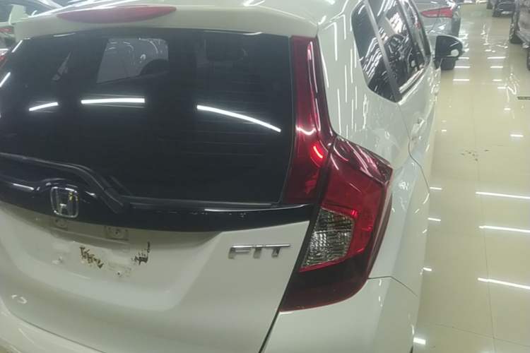 Used Honda Fit 2016 1.5L LXS CVT Comfort Sunroof Version Right Rear Taillight