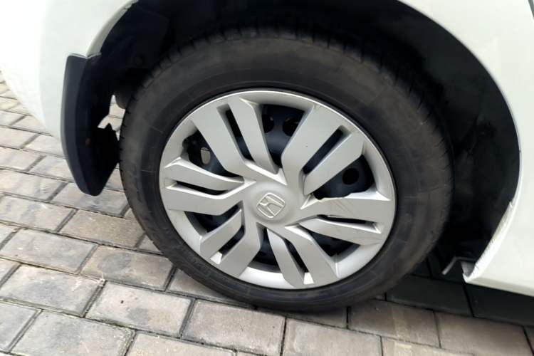Used Honda Fit 2016 1.5L LXS CVT Comfort Sunroof Version Right Rear Wheel Hub