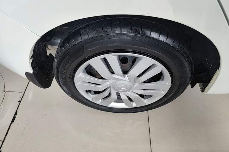 Used Honda Fit 2016 1.5L LXS CVT Comfort Sunroof Version Right Rear Wheel Hub