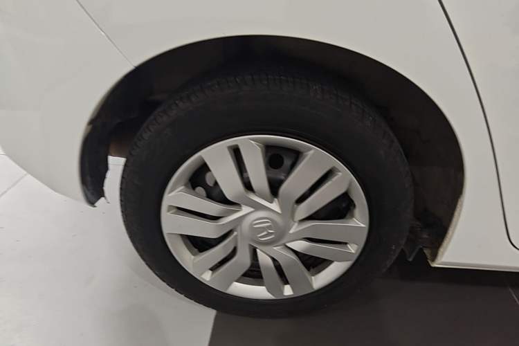 Used Honda Fit 2016 1.5L LX CVT Comfort Model Right Rear Wheel Hub