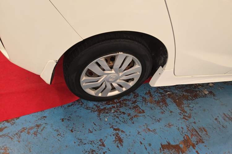 Used Honda Fit 2016 1.5L LX CVT Comfort Model Right Rear Wheel Hub