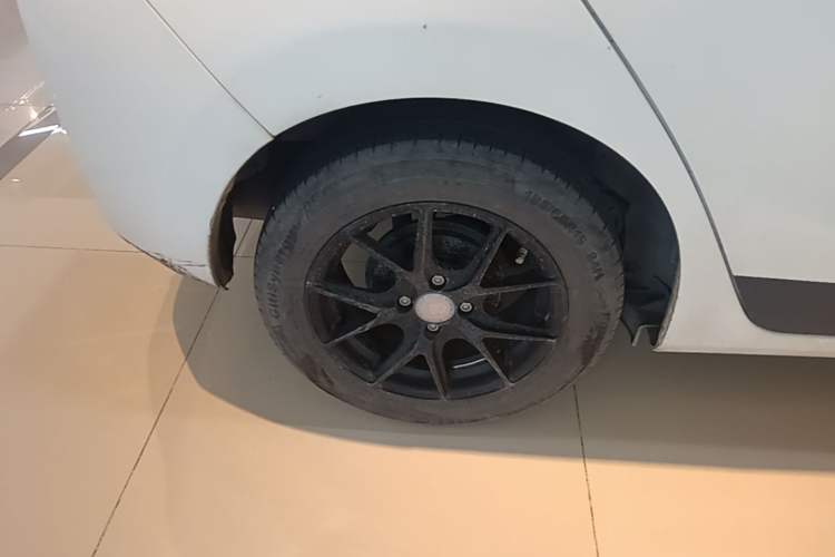 Used Honda Fit 2016 1.5L LXS CVT Comfort Sunroof Version Right Rear Wheel Hub