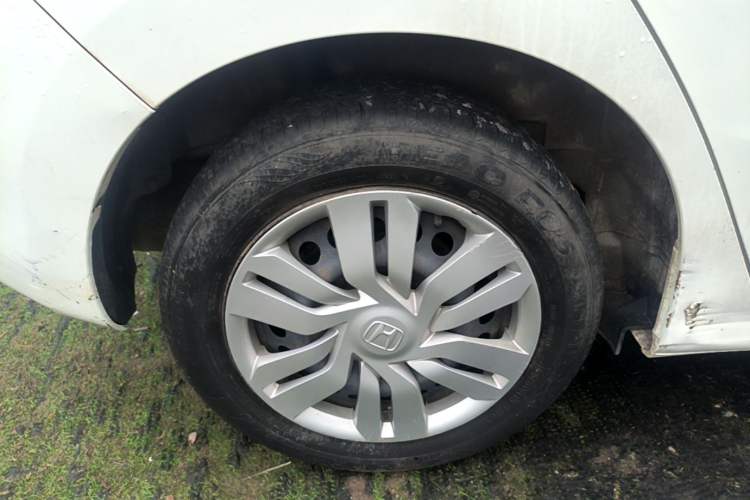 Used Honda Fit 2016 1.5L LX Manual Comfort Model Right Rear Wheel Hub
