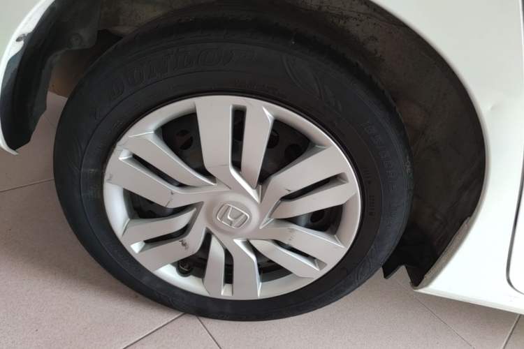 Used Honda Fit 2016 1.5L LX Manual Comfort Model Right Rear Wheel Hub