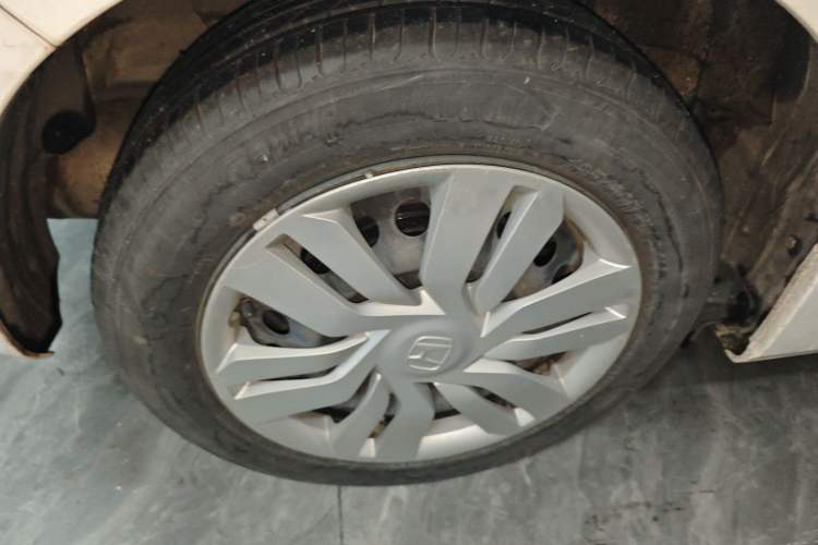Used Honda Fit 2016 1.5L LX CVT Comfort Model Right Rear Wheel Hub