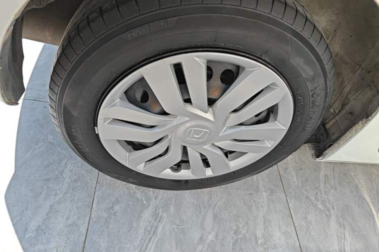 Used Honda Fit 2016 1.5L LXS CVT Comfort Sunroof Version Right Rear Wheel Hub