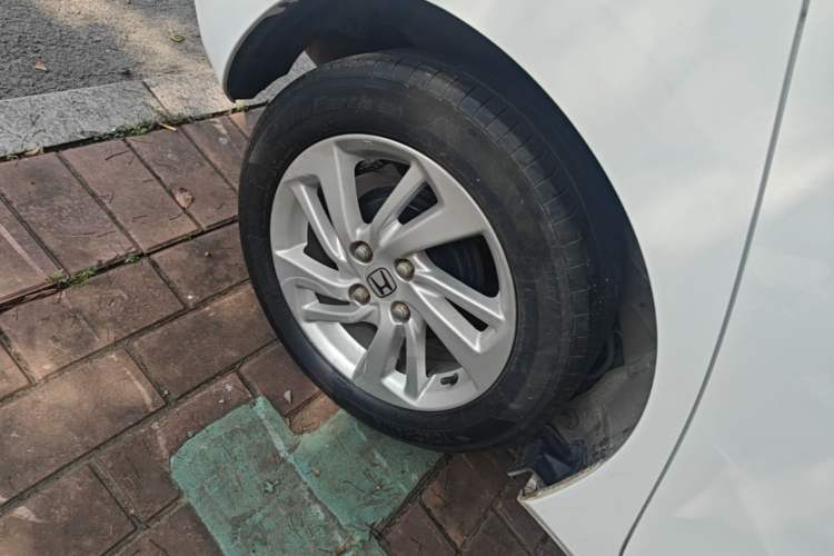 Used Honda Fit 2016 1.5L LXS CVT Comfort Sunroof Version Right Rear Wheel Hub