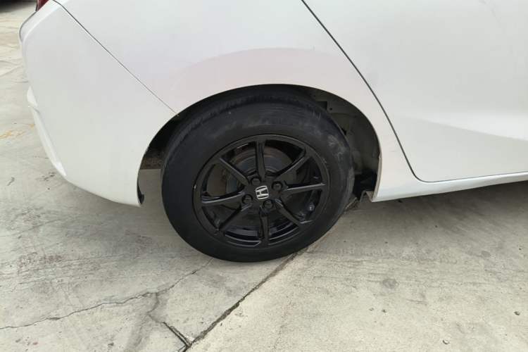 Used Honda Fit 2016 1.5L LX CVT Comfort Model Right Rear Wheel Hub