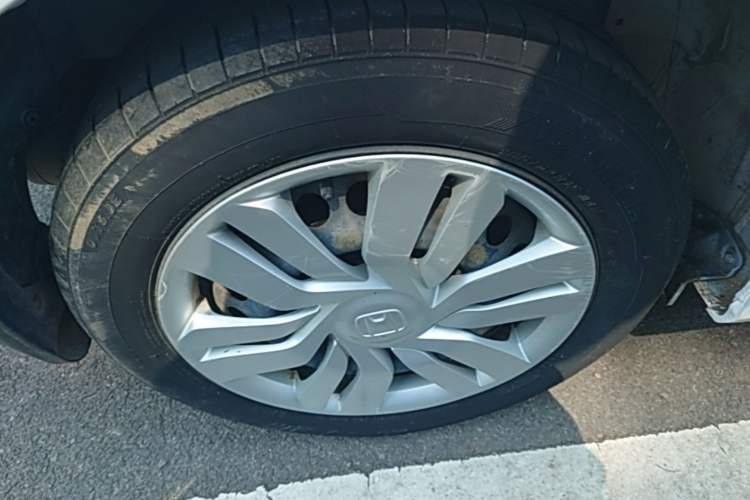 Used Honda Fit 2016 1.5L LX CVT Comfort Model Right Rear Wheel Hub