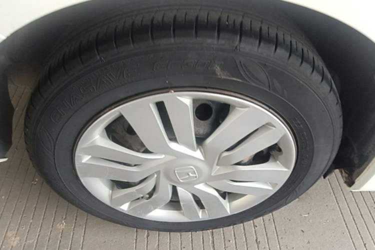 Used Honda Fit 2016 1.5L LXS CVT Comfort Sunroof Version Right Rear Wheel Hub