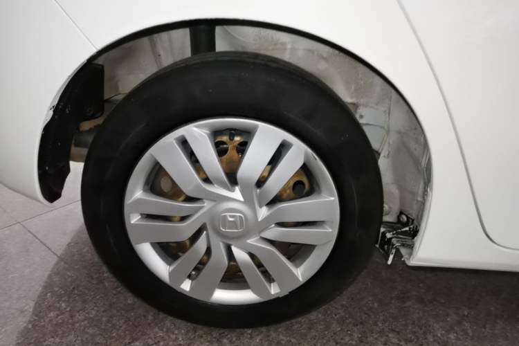 Used Honda Fit 2016 1.5L LXS CVT Comfort Sunroof Version Right Rear Wheel Hub