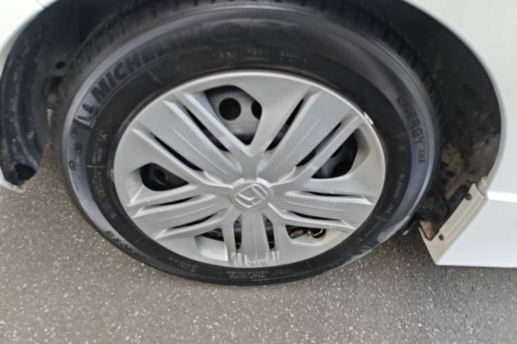 Used Honda Fit 2016 1.5L LX Manual Comfort Model Right Rear Wheel Hub