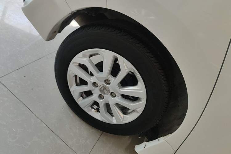 Used Honda Fit 2016 1.5L LX CVT Comfort Model Right Rear Wheel Hub