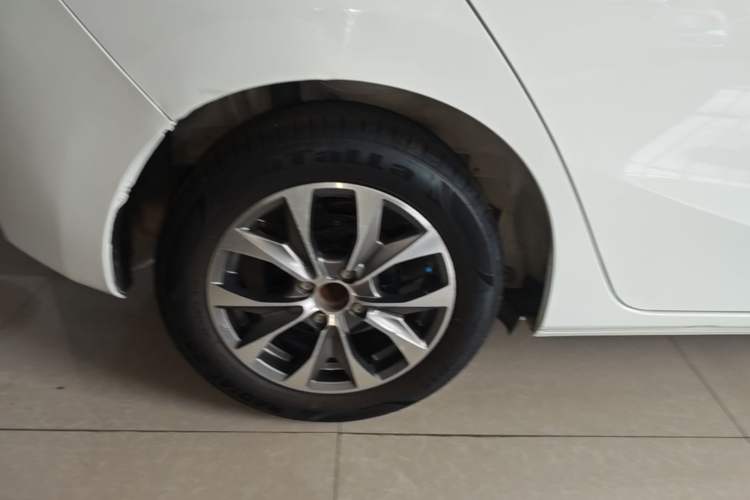 Used Honda Fit 2016 1.5L LXS CVT Comfort Sunroof Version Right Rear Wheel Hub