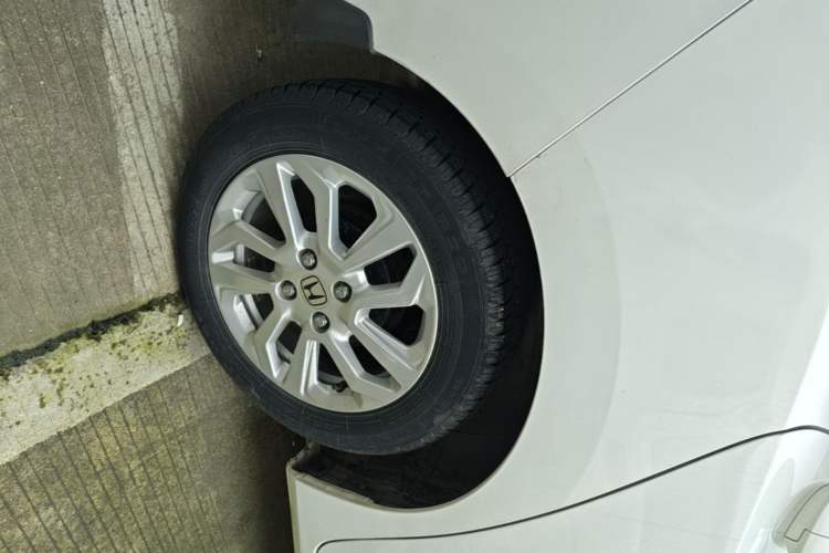 Used Honda Fit 2016 1.5L LXS CVT Comfort Sunroof Version Right Rear Wheel Hub