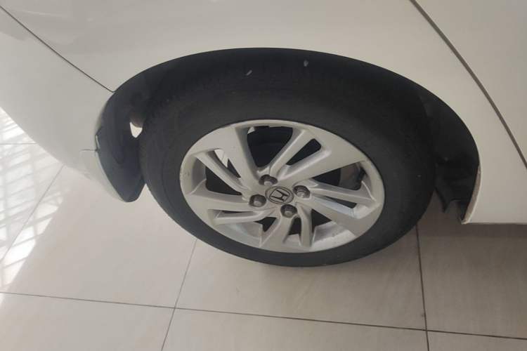 Used Honda Fit 2016 1.5L LXS CVT Comfort Sunroof Version Right Rear Wheel Hub