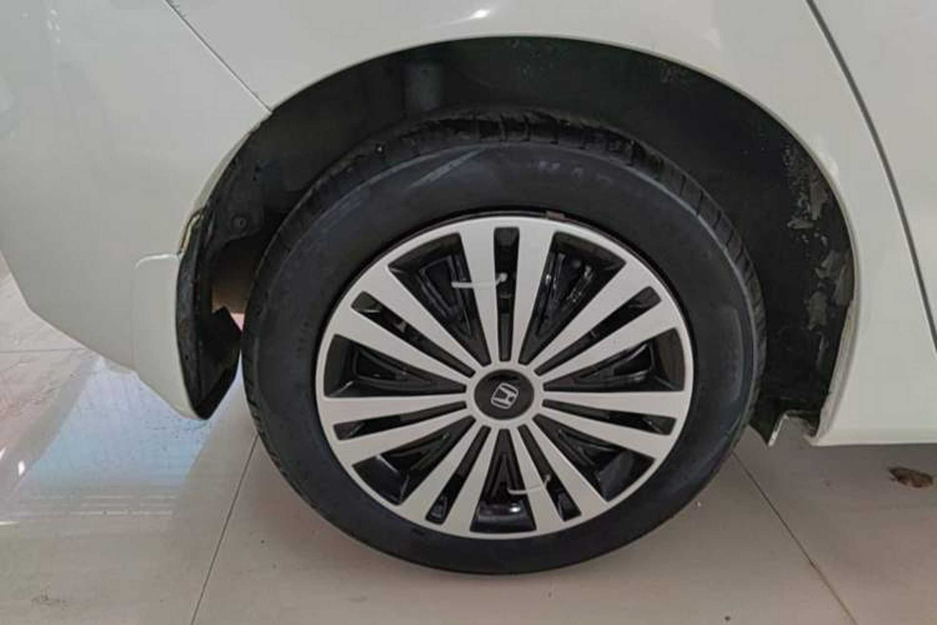 Used Honda Fit 2016 1.5L LXS CVT Comfort Sunroof Version Right Rear Wheel Hub