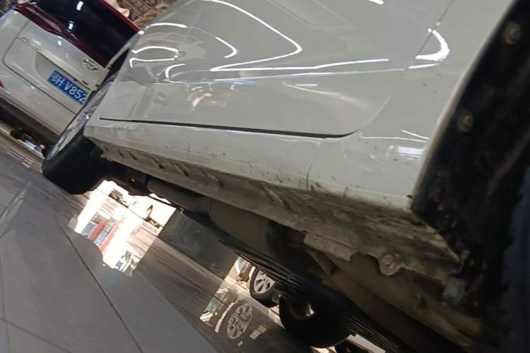 Used Honda Fit 2016 1.5L SE CVT Fashion Model Right Side Sill