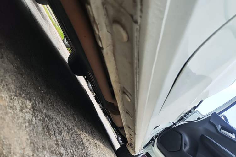 Used Honda Fit 2016 1.5L LX Manual Comfort Model Right Side Sill