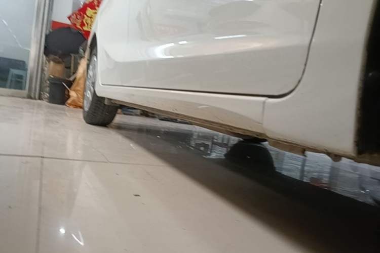Used Honda Fit 2016 1.5L LXS CVT Comfort Sunroof Version Right Side Sill