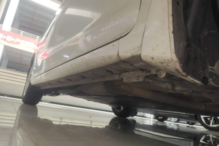 Used Honda Fit 2016 1.5L LXS CVT Comfort Sunroof Version Right Side Sill