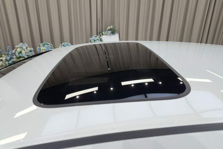 Used Honda Fit 2016 1.5L LXS CVT Comfort Sunroof Version Roof