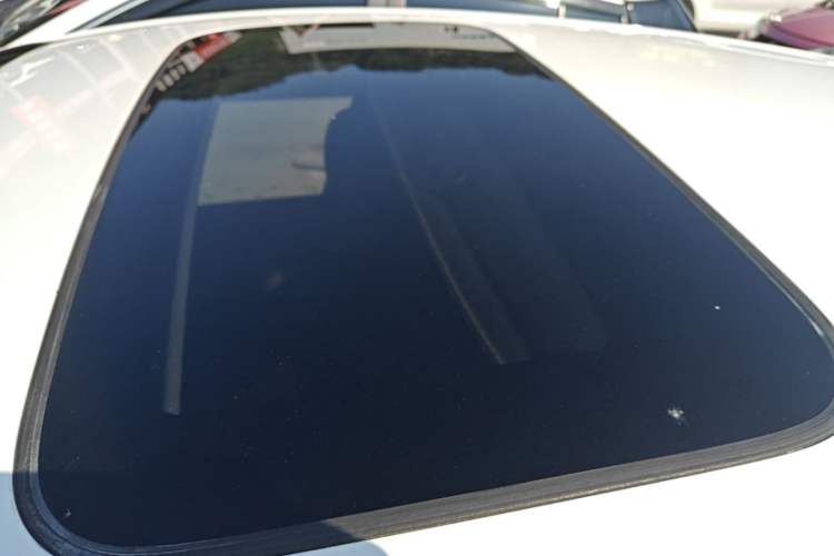 Used Honda Fit 2016 1.5L LXS CVT Comfort Sunroof Version Roof