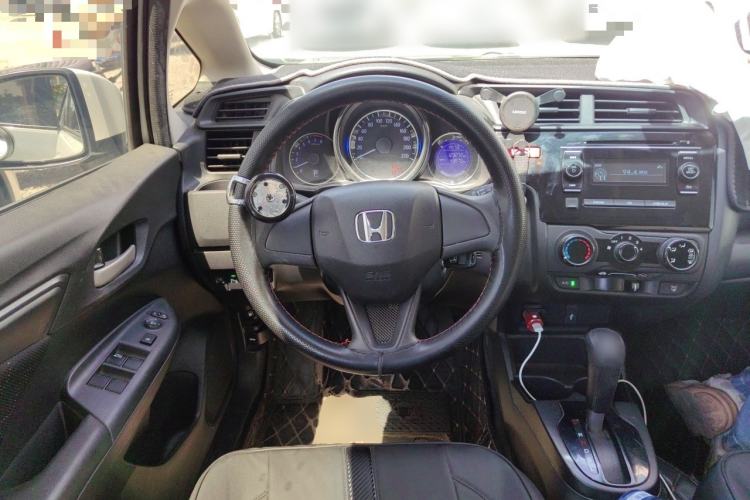 Used Honda Fit 2016 1.5L SES CVT Fashion Sunroof Edition Steering Wheel