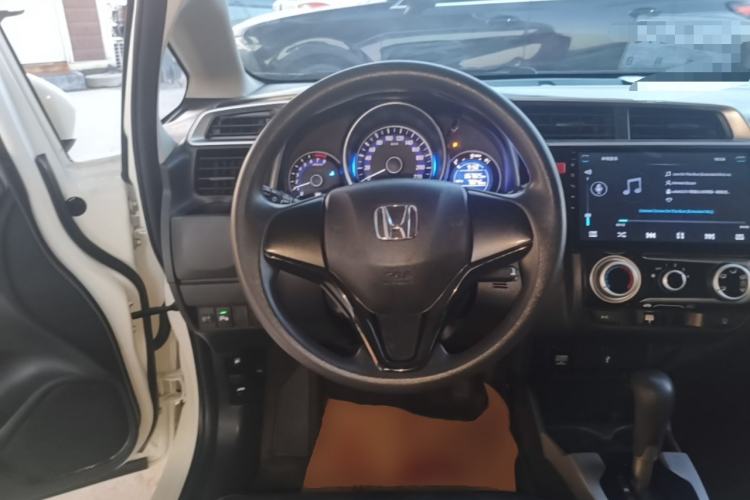 Used Honda Fit 2016 1.5L SES CVT Fashion Sunroof Edition Steering Wheel