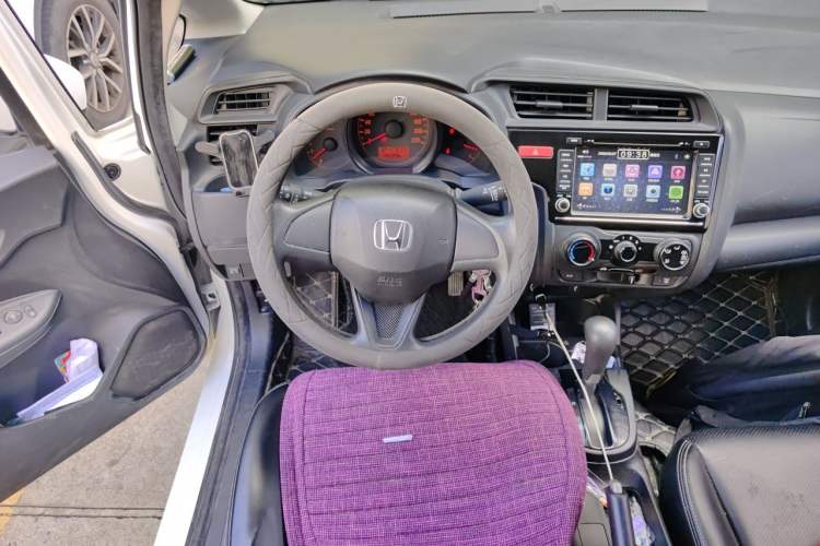 Used Honda Fit 2016 1.5L LX CVT Comfort Model Steering Wheel