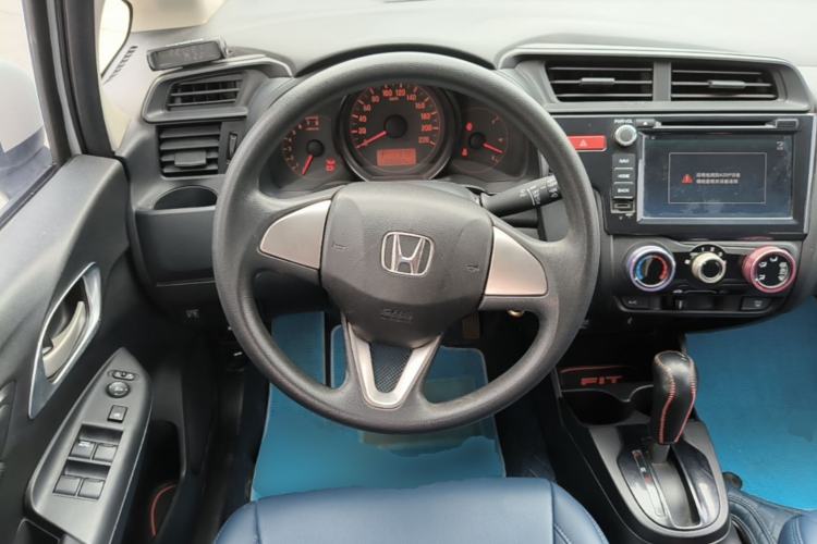 Used Honda Fit 2016 1.5L LX CVT Comfort Model Steering Wheel