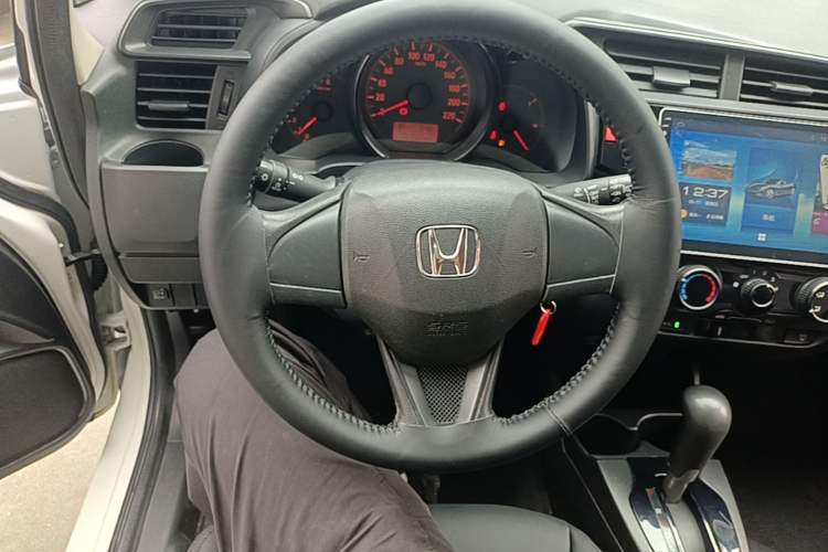 Used Honda Fit 2016 1.5L LX CVT Comfort Model Steering Wheel