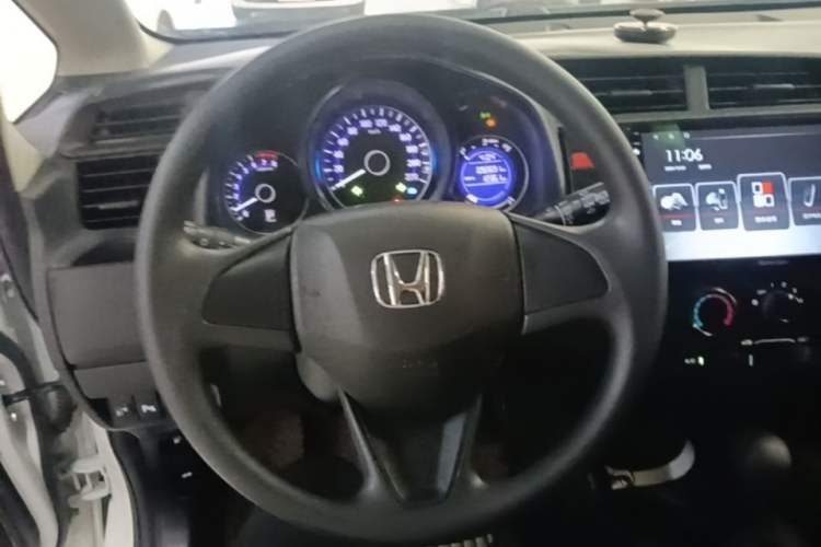 Used Honda Fit 2016 1.5L LXS CVT Comfort Sunroof Version Steering Wheel
