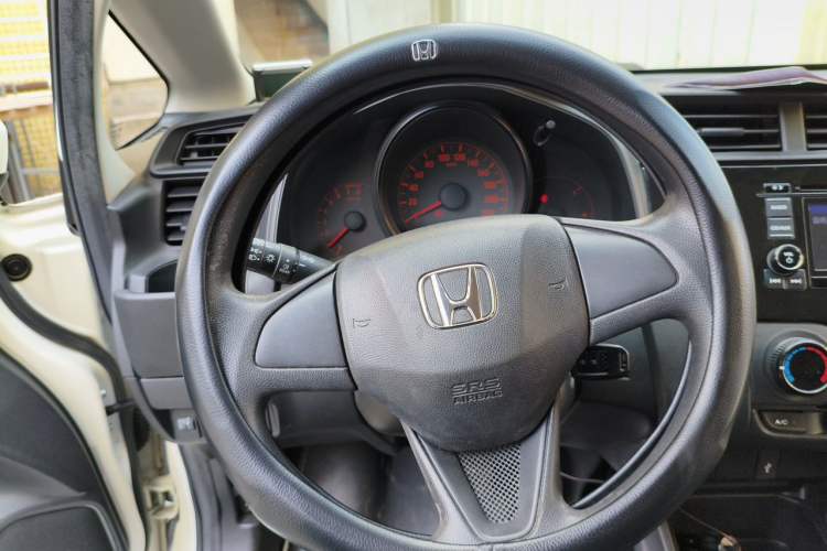 Used Honda Fit 2016 1.5L LX CVT Comfort Model Steering Wheel