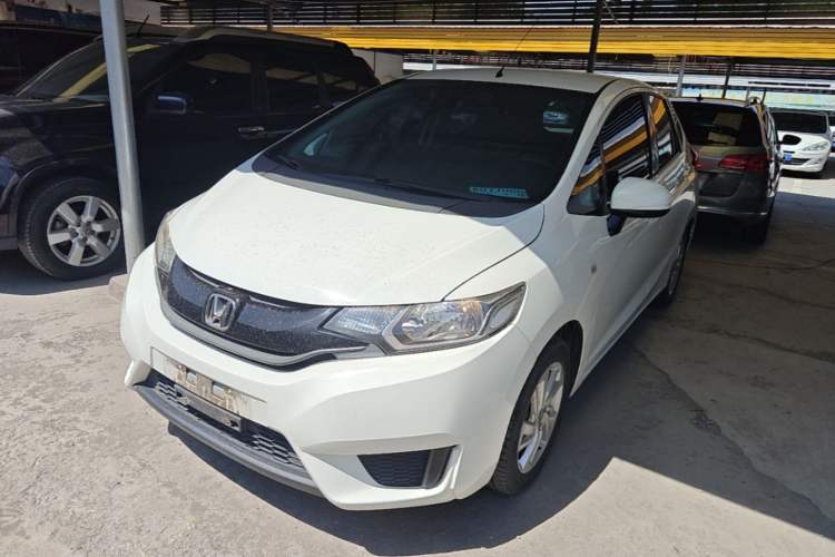 Used Honda Fit 2016 1.5L LX CVT Comfort Model Guazi used car, China used car export, Used car for sale, Used cars, Cheapest cars for sale