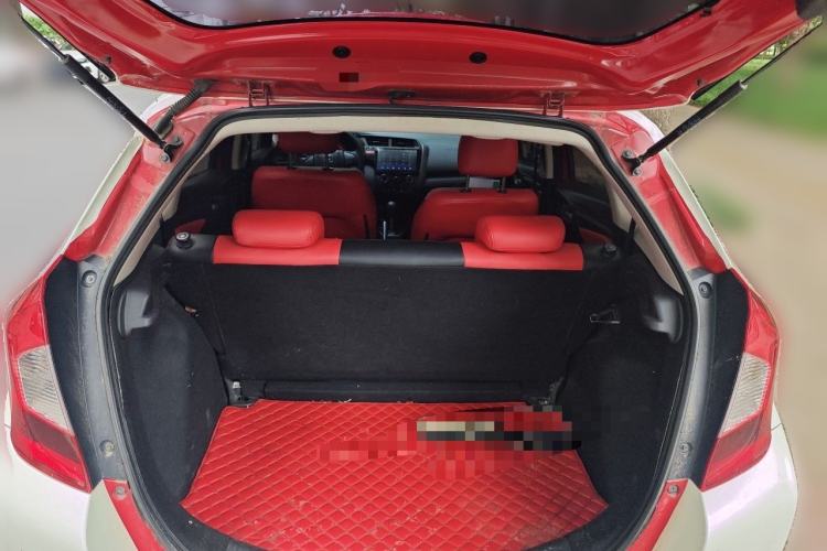 Used Honda Fit 2016 1.5L LX CVT Comfort Model Trunk