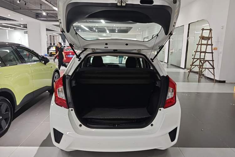 Used Honda Fit 2016 1.5L LX CVT Comfort Model Trunk