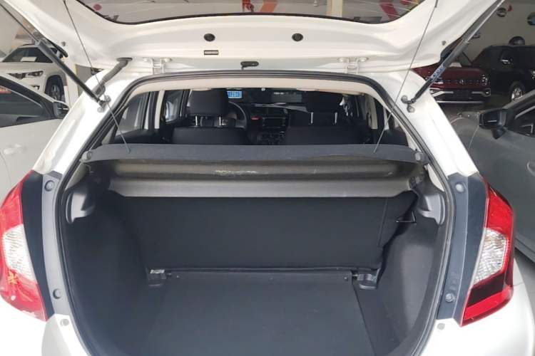 Used Honda Fit 2016 1.5L LX CVT Comfort Model Trunk