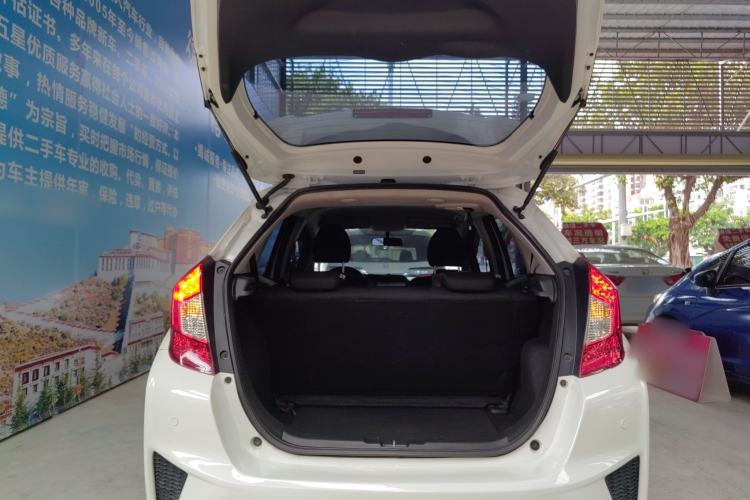 Used Honda Fit 2016 1.5L LX CVT Comfort Model Trunk