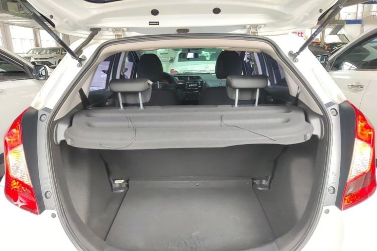 Used Honda Fit 2016 1.5L LX CVT Comfort Model Trunk