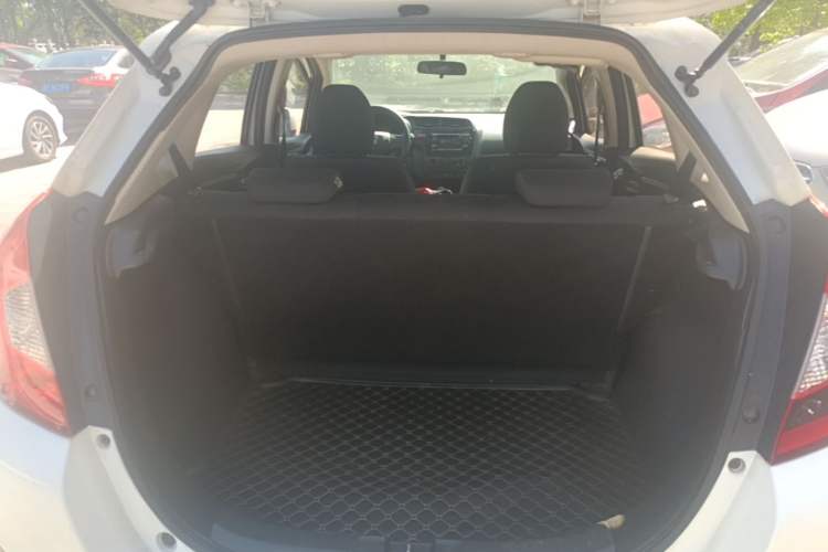 Used Honda Fit 2016 1.5L LX CVT Comfort Model Trunk