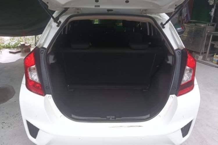 Used Honda Fit 2016 1.5L LX CVT Comfort Model Trunk