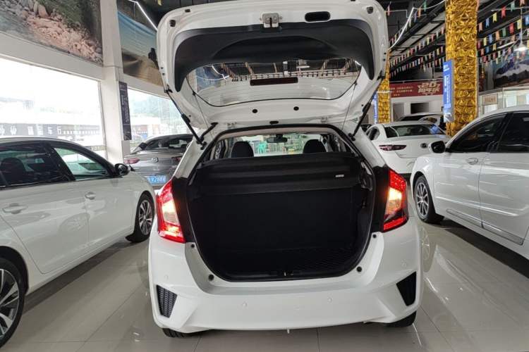 Used Honda Fit 2016 1.5L LX CVT Comfort Model Trunk