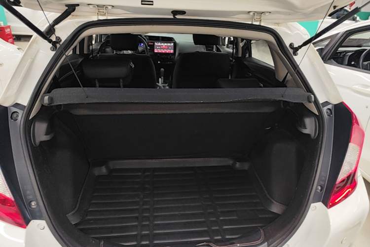 Used Honda Fit 2016 1.5L LXS CVT Comfort Sunroof Version Trunk