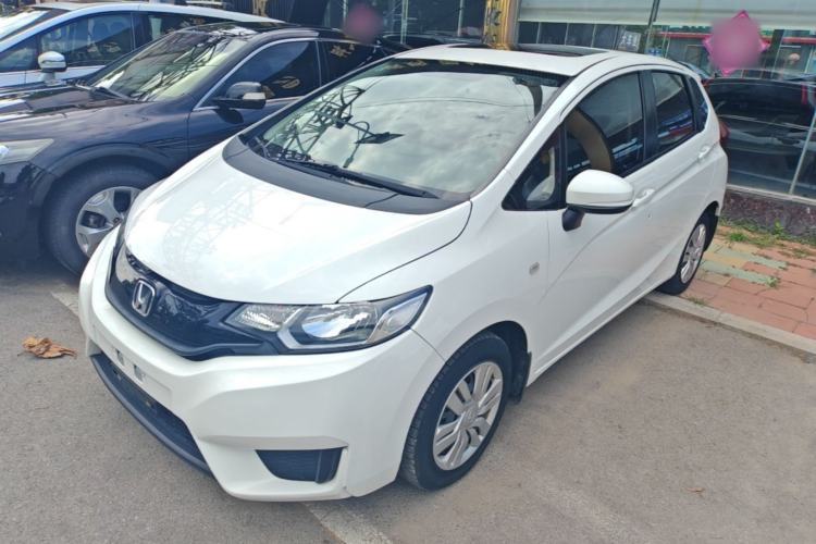 Honda Fit 2016 1.5L LXS CVT Comfort Sunroof Version de segunda mano Guazi used car, China used car export, Used car for sale, Used cars, Cheapest cars for sale