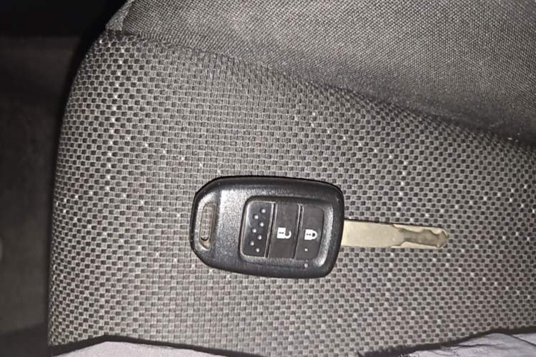 Used Honda Fit 2016 1.5L LX CVT Comfort Model Vehicle Key